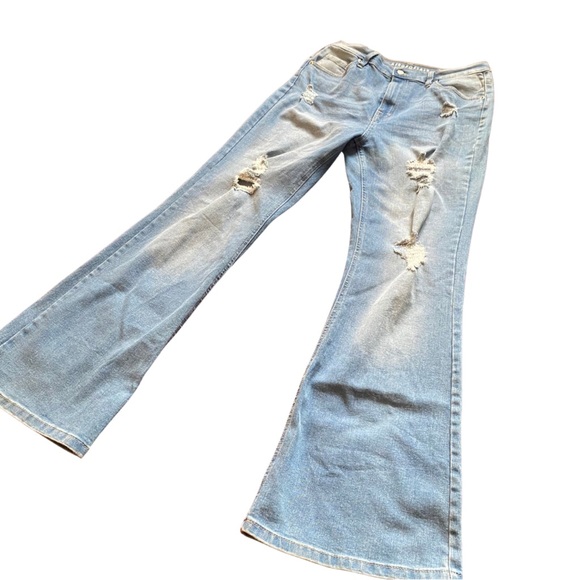 Distressed Light Blue Flared Women Jeans - Picture 4 of 10